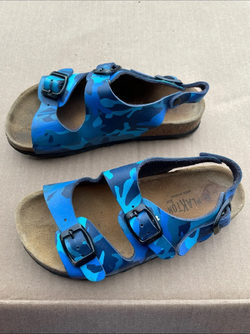 Kids Blue Camo Double-Buckle Sandals